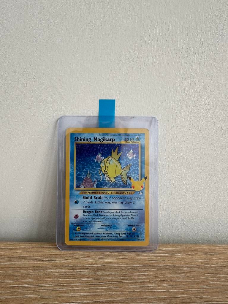 Pokemon Shining Magikarp 66/64 Holo Celebrations 25th Stamp, Ophalen of Verzenden, Nieuw, Losse kaart, Foil