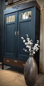 Stoere linnenkast antiek - legplanken, Ophalen, Zo goed als nieuw