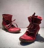 El Naturalista design comfort schoenen enkellaarzen rood 41, Lage of Enkellaarzen, Ophalen of Verzenden, Zo goed als nieuw, Rood