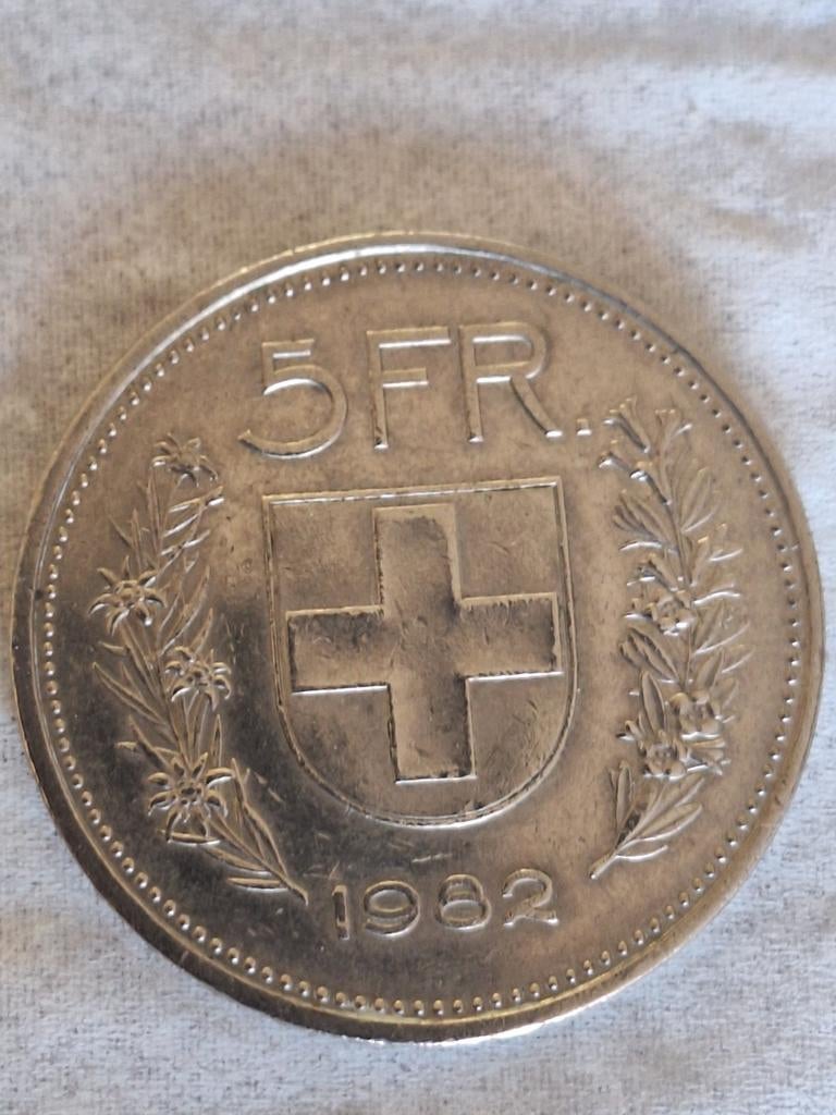 Zwitserse 5 Franken munt 1982, Postzegels en Munten, Munten | Europa | Niet-Euromunten, Ophalen of Verzenden