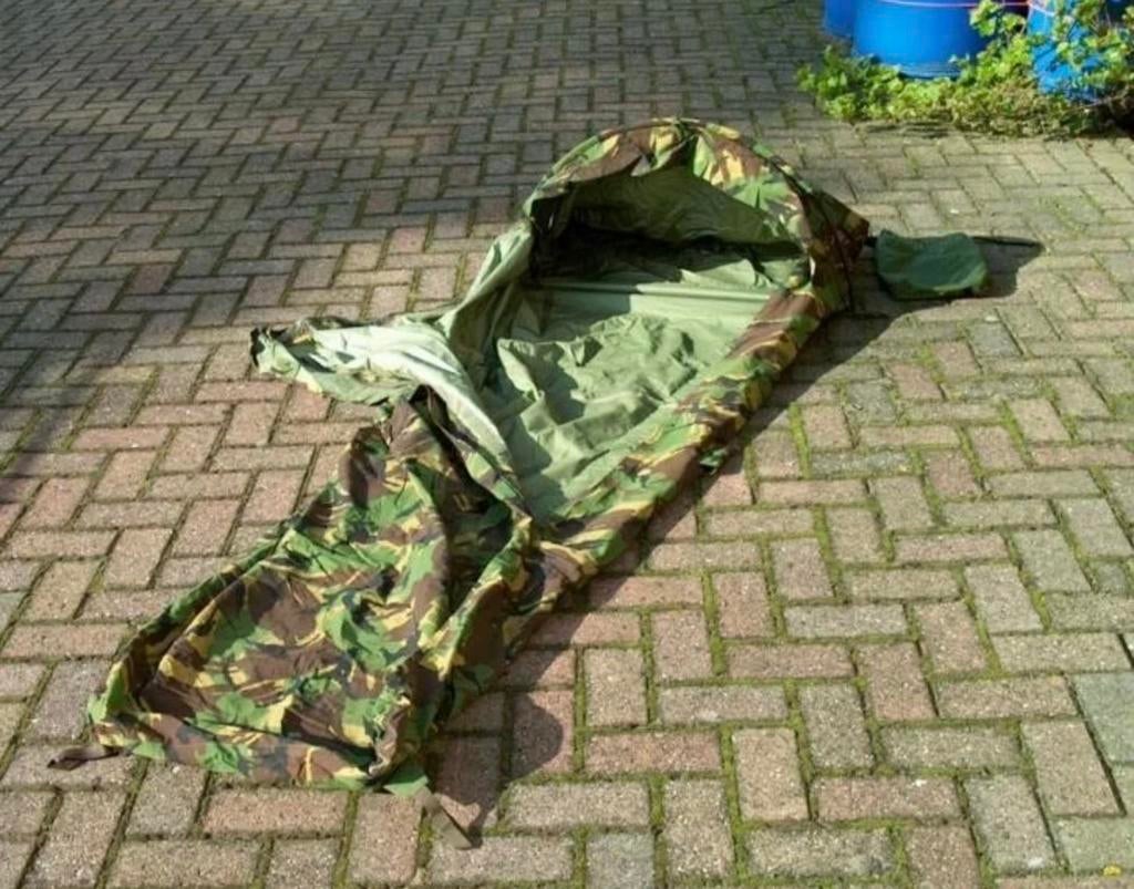 Bivakzak  engelboogs XL, Ophalen of Verzenden, Landmacht, Nederland