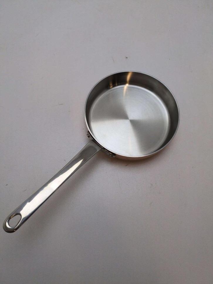 Scanpan 16cm Sauté Pan - krassen onderkant, Huis en Inrichting, Keuken | Potten en Pannen, Nieuw, Koekenpan of Braadpan, Rvs, Verzenden