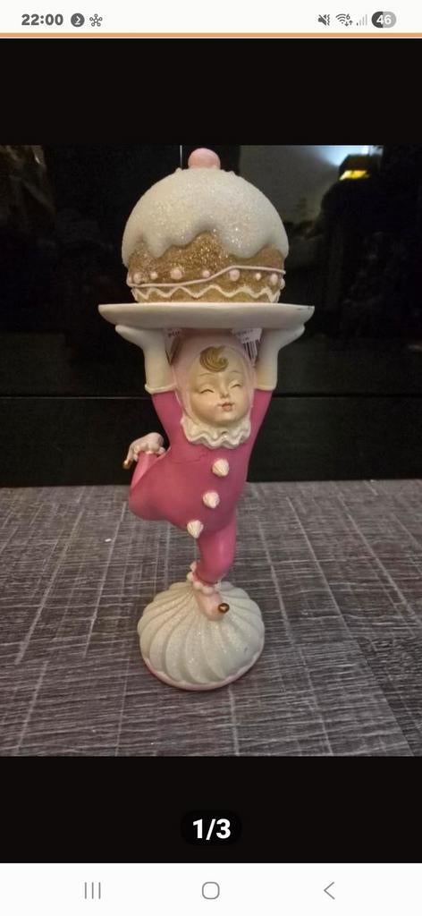 Schattig beeldje van een meisje met een cupcake, Ophalen of Verzenden, Nieuw, Overige typen