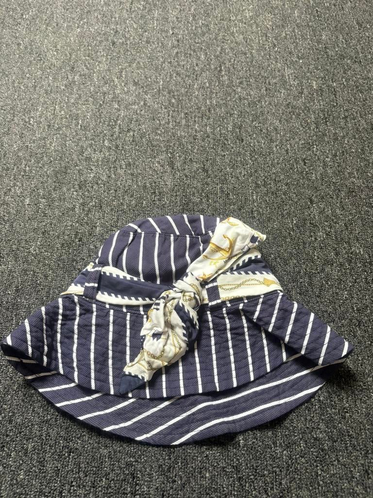 Monnalisa zonnehoed maat 54cm, Kinderen en Baby's, Ophalen of Verzenden, Zo goed als nieuw, Meisje, Badpak