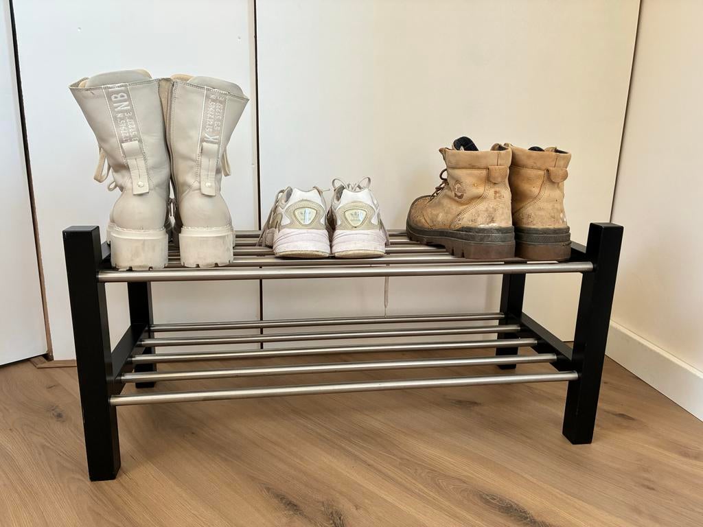 Schoenenrek met 2 lagen - Zwart/Zilver (Tjusig ikea), Ophalen, Gebruikt