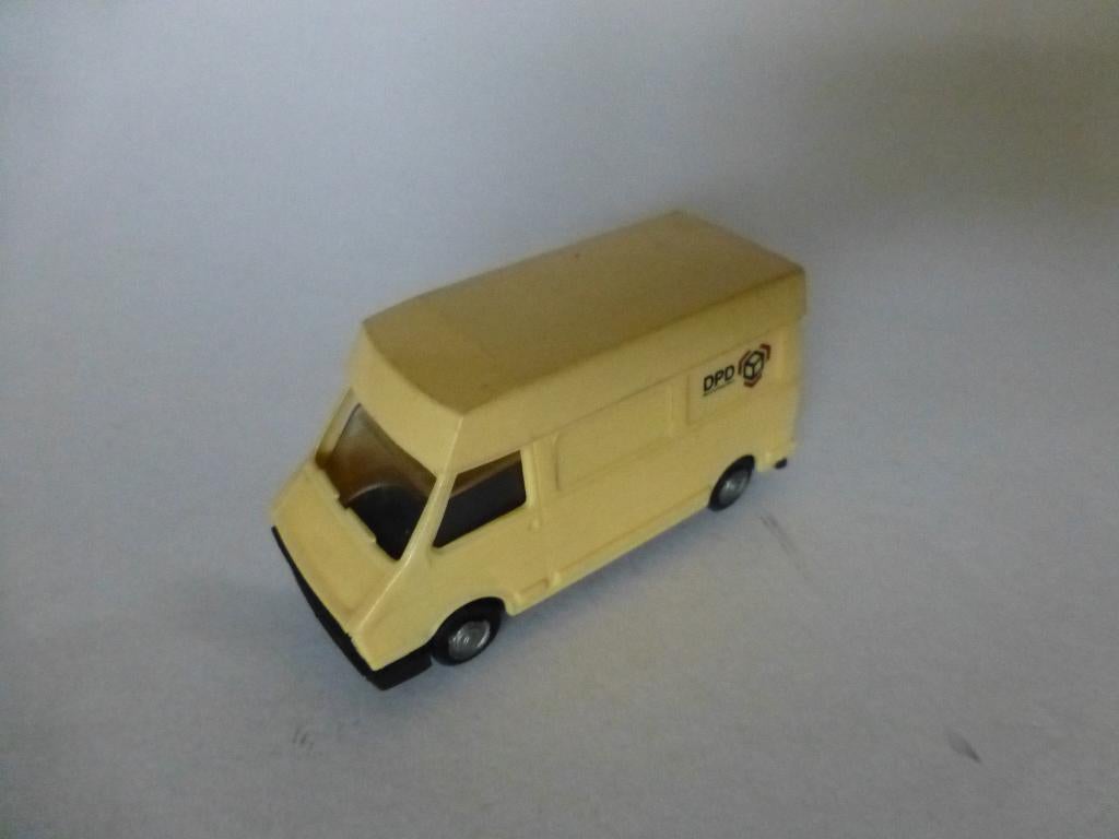 Praline Fiat 242 pakketdienst DPD, Ophalen of Verzenden, Zo goed als nieuw, Bus of Vrachtwagen, Overige merken