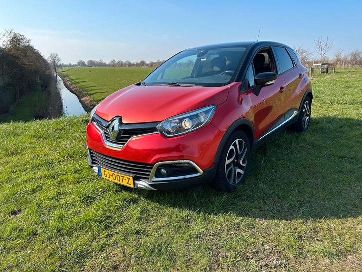 Renault Captur 1.2 TCE Automaat 2015 Dynamic  Helly Hansen, Auto's, Renault, Particulier, Captur, ABS, Achteruitrijcamera, Airbags