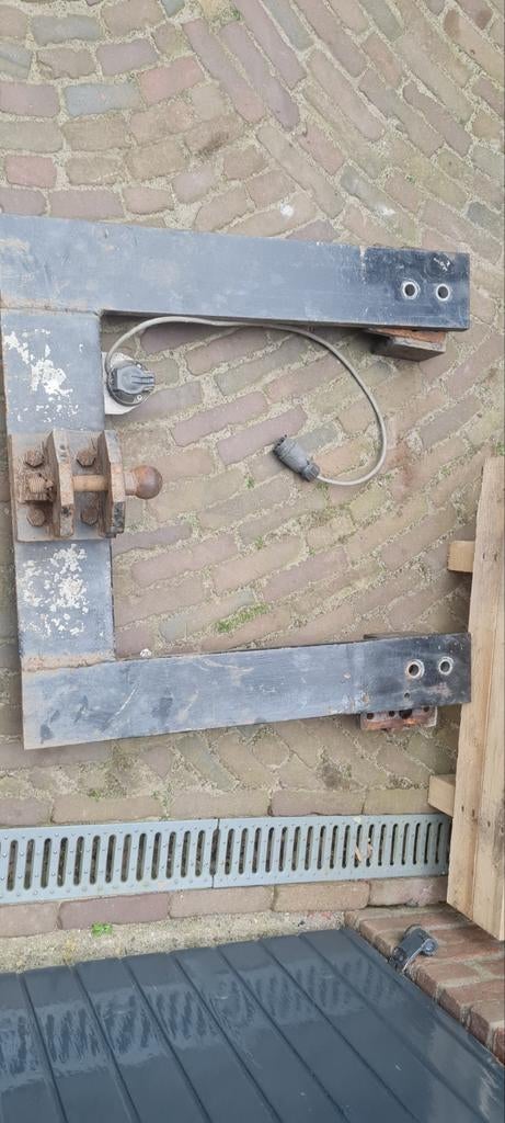 Unimog trekhaak, Ophalen, Gebruikt