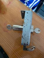 twee vintage sloten, Doe-het-zelf en Verbouw, Hang- en Sluitwerk, Ophalen, Gebruikt, Slot