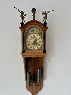 Prachtige Wuba Zaanse wandklok mechanisch, Ophalen