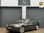 BMW 5-serie 528i High Executive|LUXURY / CAMERA / APK / ACC, Auto's, BMW, Automaat, Achterwielaandrijving, Gebruikt, Euro 6