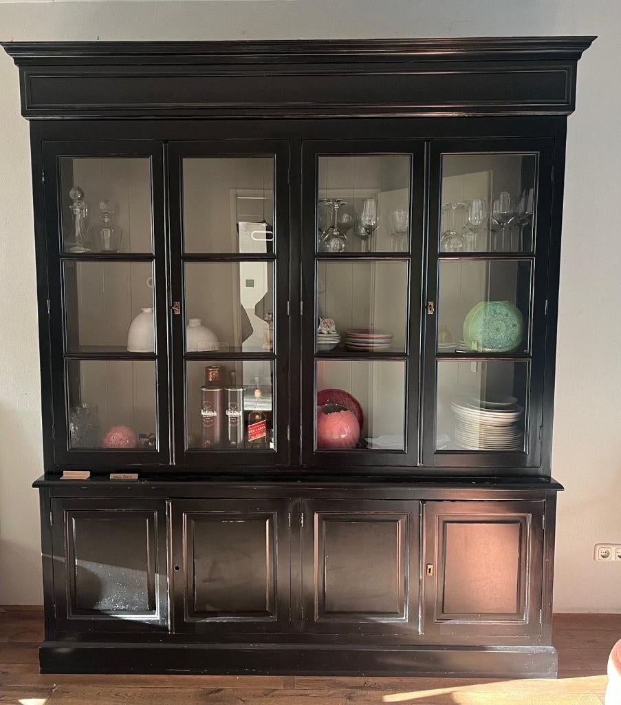 zwarte buffetkast, Huis en Inrichting, Kasten | Buffetkasten, Zo goed als nieuw, 200 cm of meer, 200 cm of meer, 25 tot 50 cm