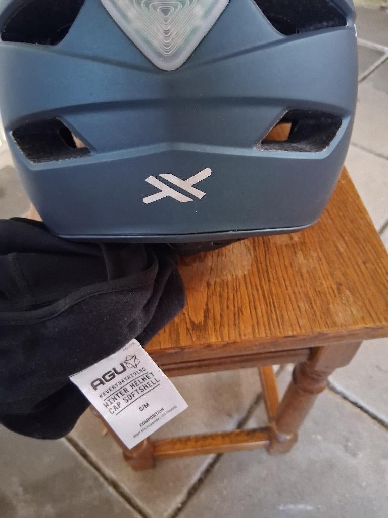 Fietshelm, Fietsen en Brommers, Ophalen, M, Zo goed als nieuw, Heer of Dame