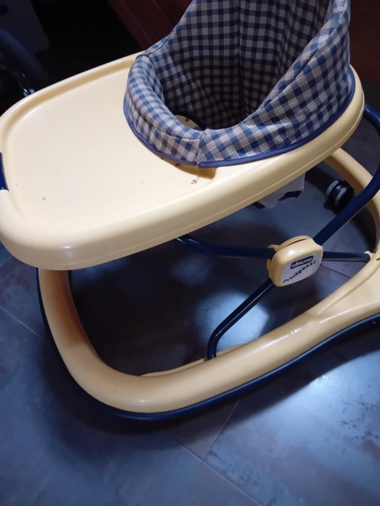 Loopstoeltje, Ophalen