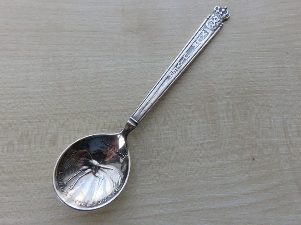 Zilver. KLM De Uiver 1934 zilveren vliegtuig lepeltje, Antiek en Kunst, Antiek | Bestek, Verzenden