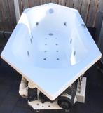 BAD MET JACUZZI, Tuin en Terras, Bubbelbaden en Hottubs, Ophalen, Gebruikt, Vast