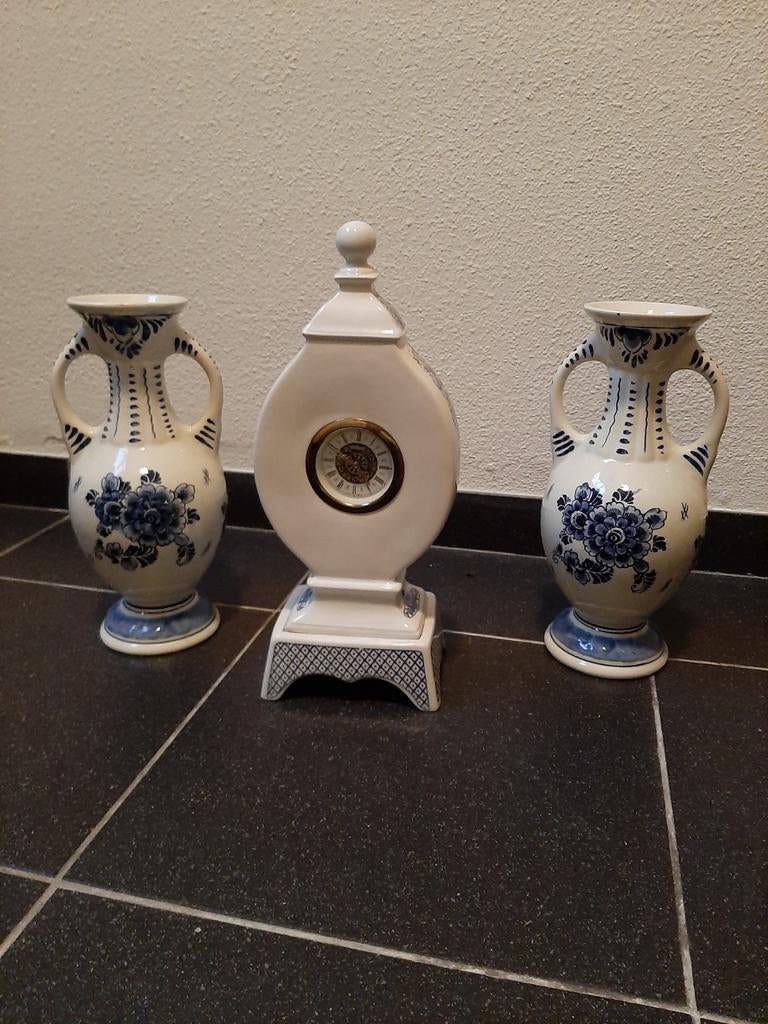 Twee vazen en een klokje, Ophalen of Verzenden