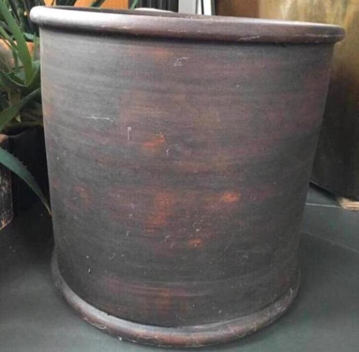 Grote oude vintage bruine terracotta bloempot 33x36cm, Tuin en Terras, Bloempotten, Zo goed als nieuw, Terracotta, Binnen, Balkon