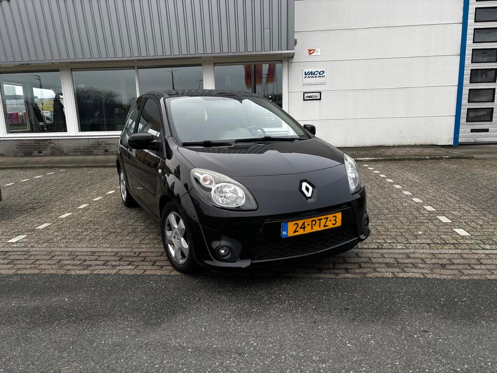 Renault Twingo Night & Day edition 1.2 16V 2011 Zwart | Pano, Auto's, Renault, 839 kg, Twingo, 74 pk, Zwart