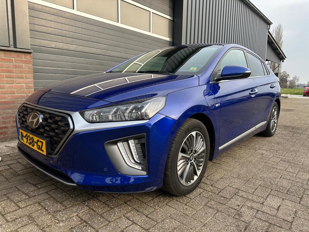 Hyundai IONIQ 1.6 GDi PHEV Premium Stuurverw, Stoelkoeling, Auto's, Hyundai, 8 kWh, Gebruikt, Blauw, Bedrijf