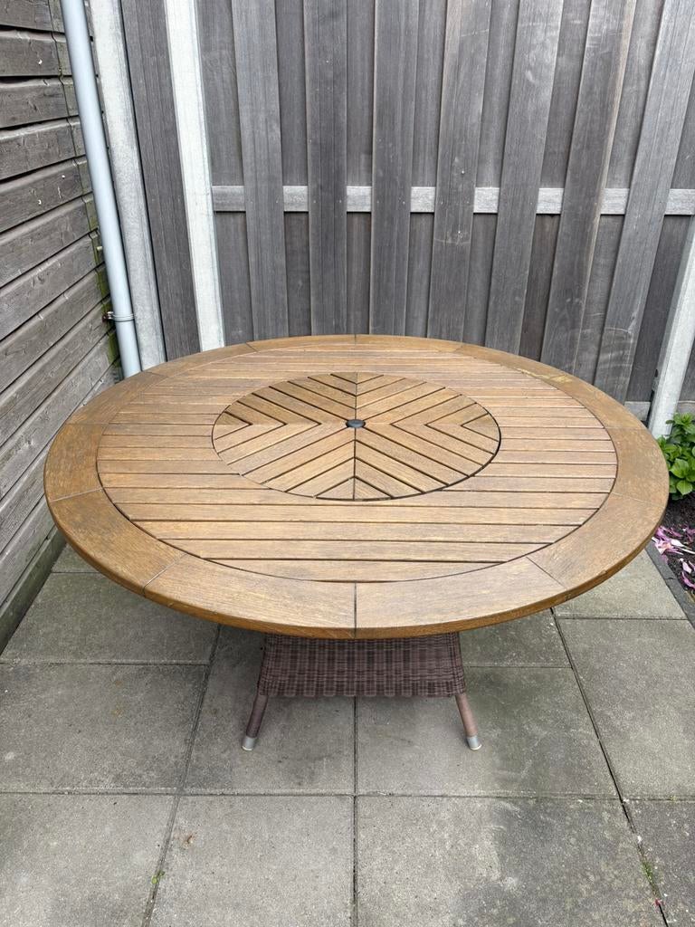Ronde teak houten tuintafel 130x130, Tuin en Terras, Tuintafels, Ophalen of Verzenden, Zo goed als nieuw, Rechthoekig, Teakhout