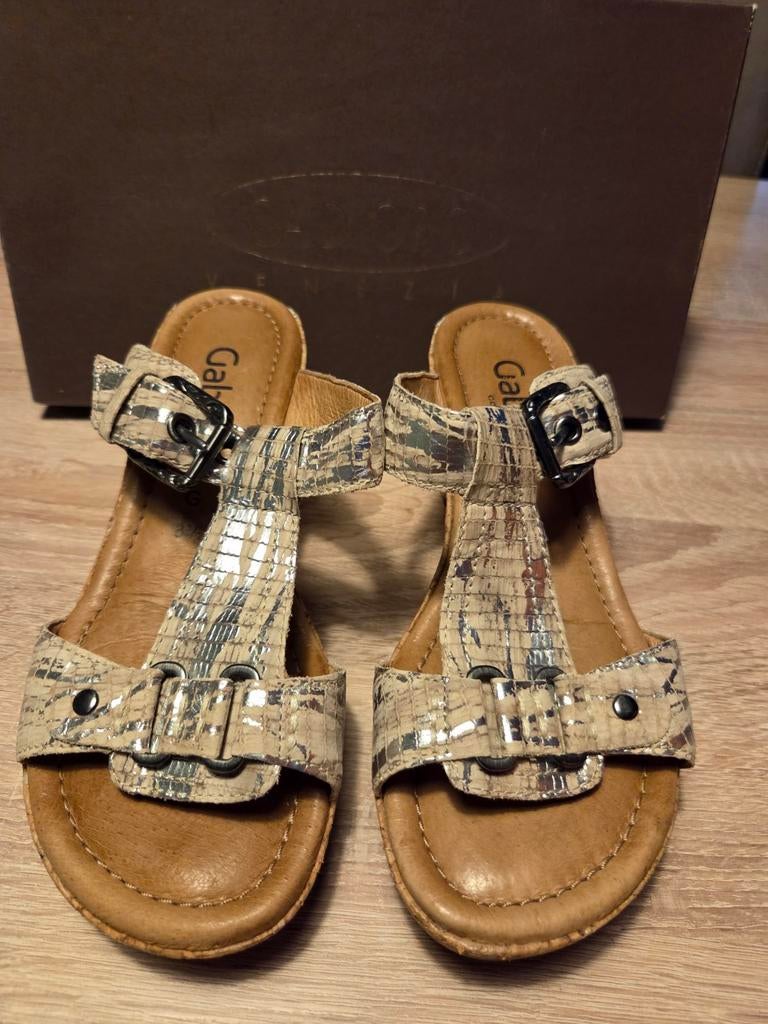 Gabor sandalen met hakje, maat 37.5, Kleding | Dames, Schoenen, Ophalen of Verzenden