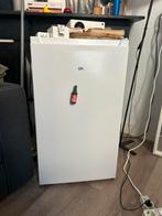 OK. Koelkast - 2 jaar oud, goede staat, Ophalen, Gebruikt, Minder dan 75 liter, Met vriesvak