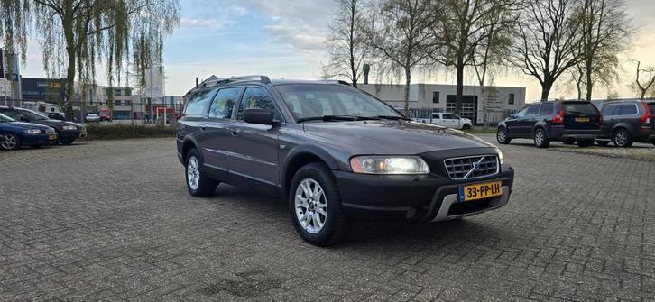Volvo XC70 2.5 T AWD SUMMUM youngtimer, Auto's, Volvo, Bedrijf, XC70, 4x4, ABS, Achteruitrijcamera, Airbags, Airconditioning, Alarm