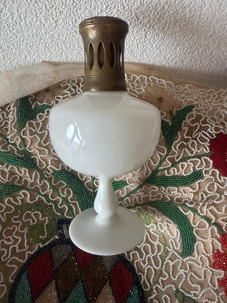 Antieke Lampe Berger opaline., Antiek en Kunst, Curiosa en Brocante, Ophalen of Verzenden