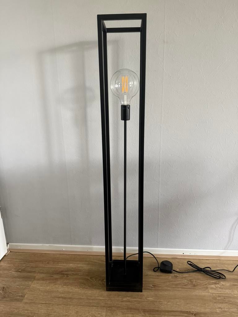 Vloerlamp, Huis en Inrichting, Ophalen, Gebruikt, Industrieel, 100 tot 150 cm