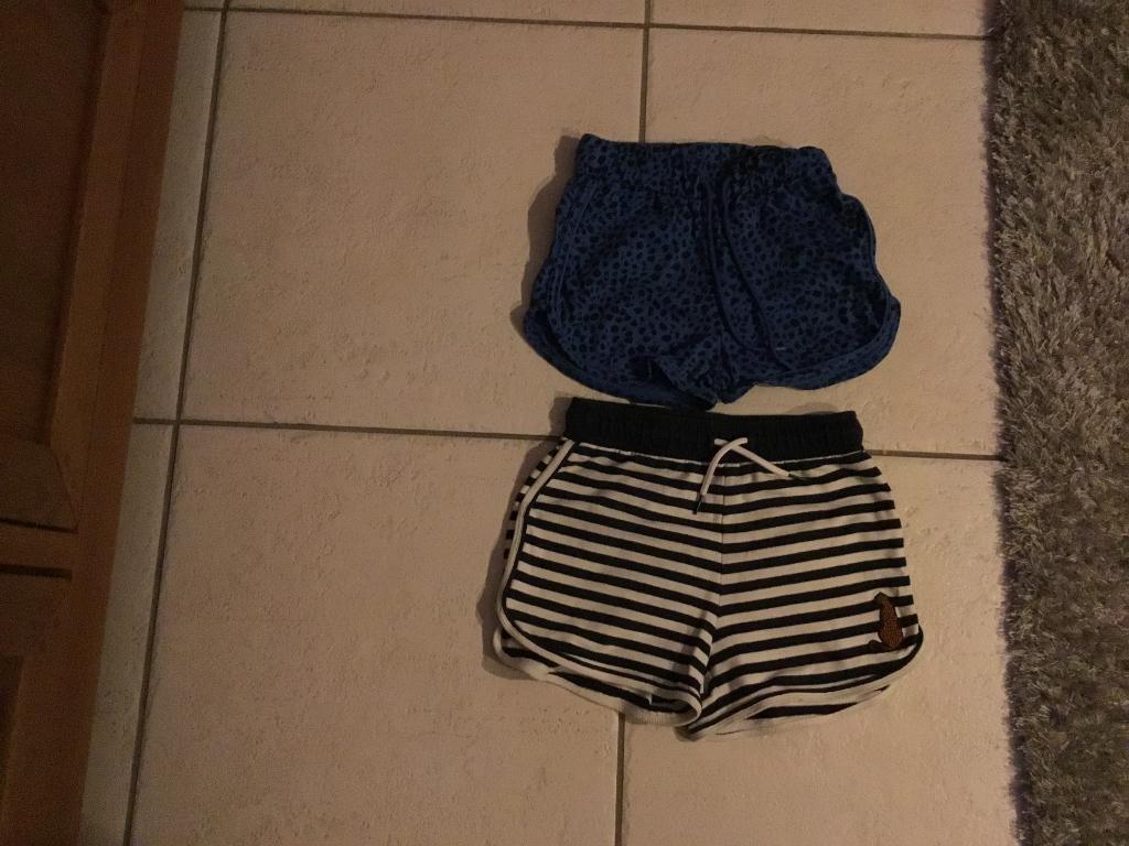 Korte broek meisje, maat 146/152 (WE), Kinderen en Baby's, Kinderkleding | Maat 146, Broek, WE, Meisje, Ophalen of Verzenden