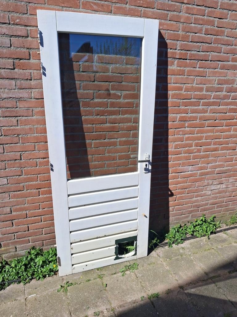 Hardhouten achterdeur metsparing katteluik83x200cmdubbelglas, Doe-het-zelf en Verbouw, Deuren en Horren, Ophalen, 80 tot 100 cm