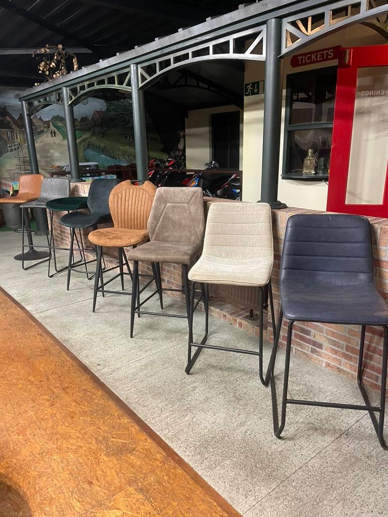 Barkrukken leegverkoop, 5 krukken of meer, Ophalen of Verzenden, Nieuw, 60 tot 90 cm