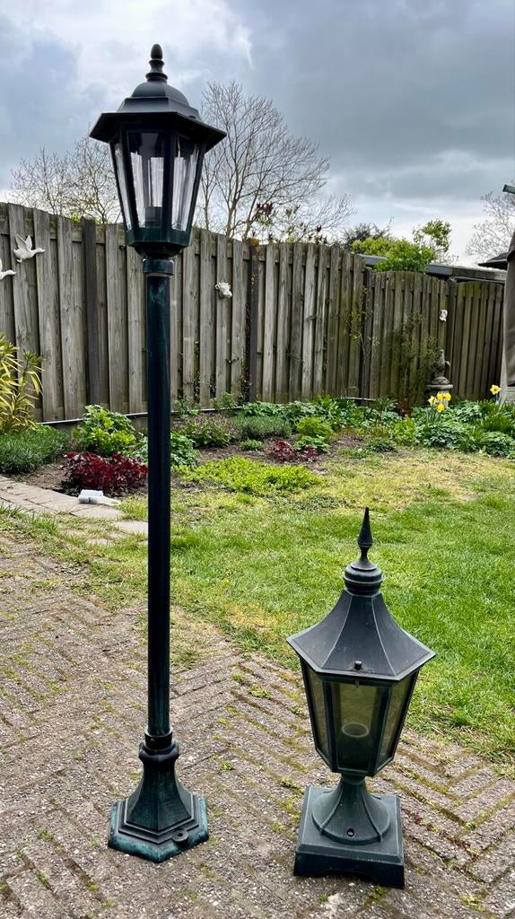 2 Buitenlampen - Klassieke Tuinverlichting, Tuin en Terras, Buitenverlichting, Ophalen, Staande lamp, Aluminium, 50 tot 250 watt
