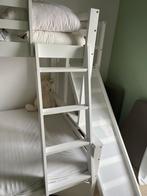 Stapelbed met glijbaan en huisje - perfect voor kinderen, Ophalen of Verzenden, Zo goed als nieuw, Stapelbed