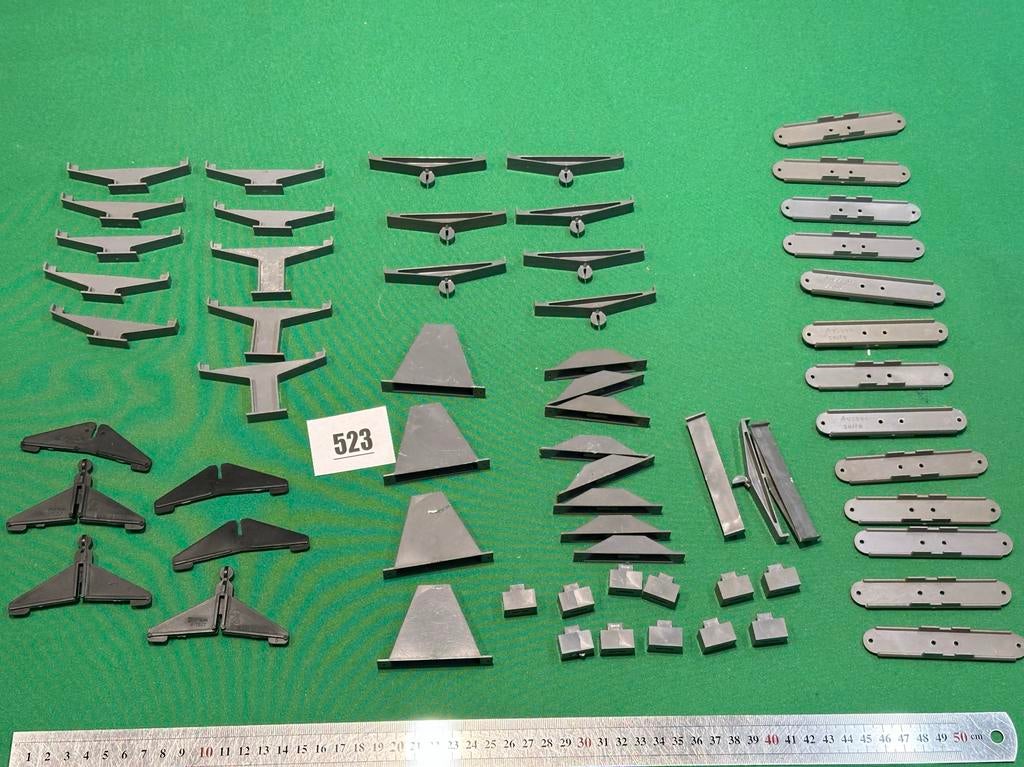 523 Faller AMS 4789 en div pijlers - Modelbouw accessoires, Hobby en Vrije tijd, Modelbouw | Auto's en Voertuigen, Overige merken