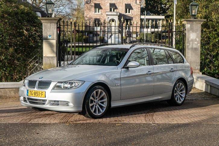 BMW 335i Touring E91 | ZELDZAAM | 84D KM | UNIEKE STAAT, Auto's, BMW, Bedrijf, 3-Serie, ABS, Airbags, Airconditioning, Bluetooth