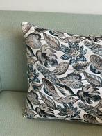 Nieuw kussen met bladprint, Ophalen of Verzenden, Nieuw, Grijs, Vierkant
