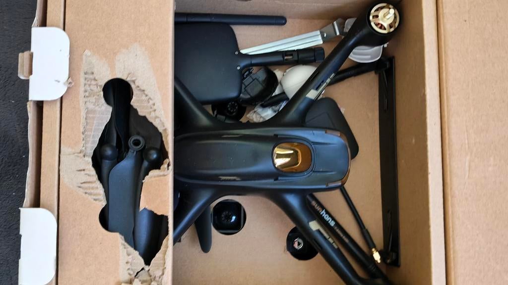 Hubsan Drone ZGAN met veel reserve onderdelen, Ophalen of Verzenden