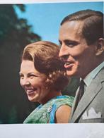 Boek Huwelijk Beatrix en Claus 10 maart 1966, Ophalen of Verzenden, Gelezen