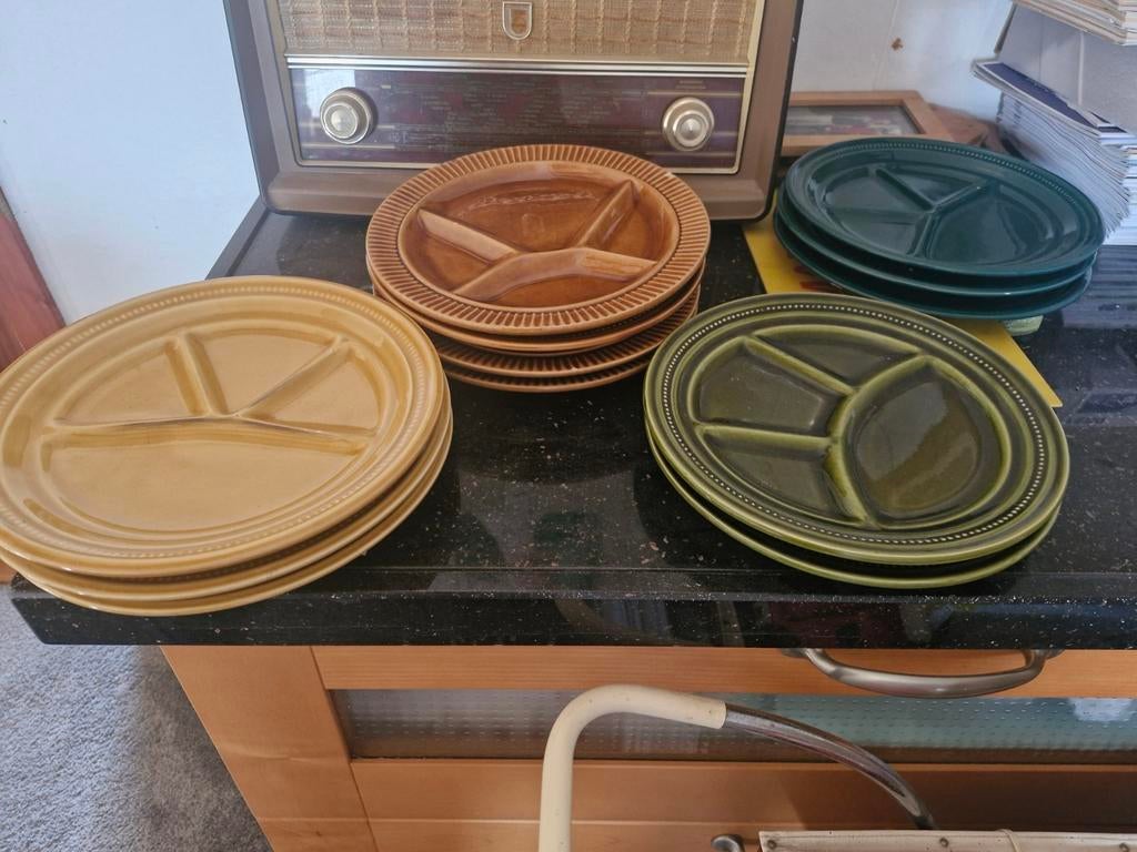 Retro, 60er/70er jaren, fondueborden.12 stuks, 4 kleuren, Ophalen of Verzenden