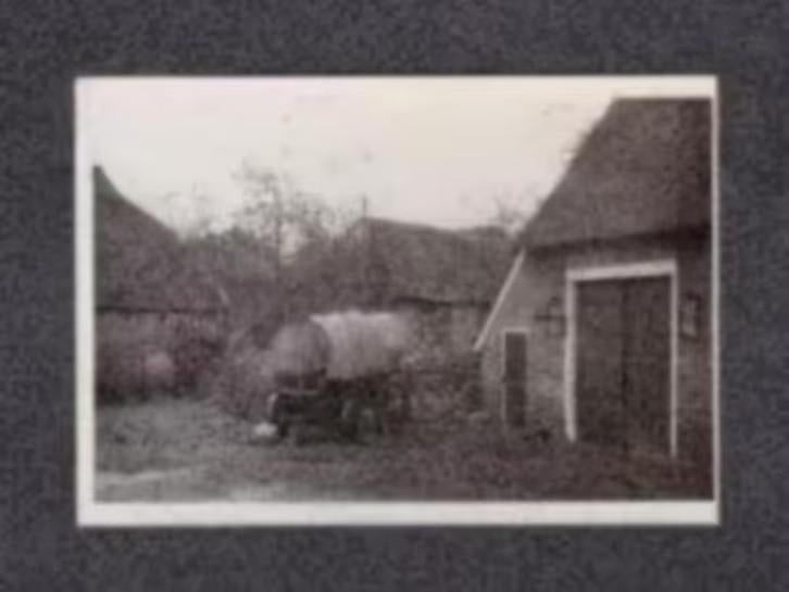 Foto Oosterhesselen Boerderij Huifkar., Foto, Ophalen of Verzenden, Zo goed als nieuw, 1940 tot 1960