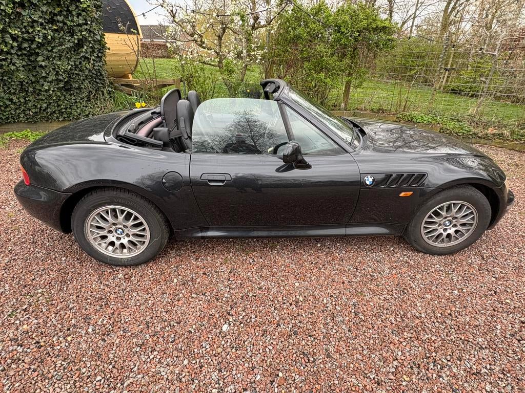 BMW Z3 1.9 I Roadster 2002 Zwart, Auto's, BMW, 13 km/l, 4 cilinders, Cabriolet, Zwart