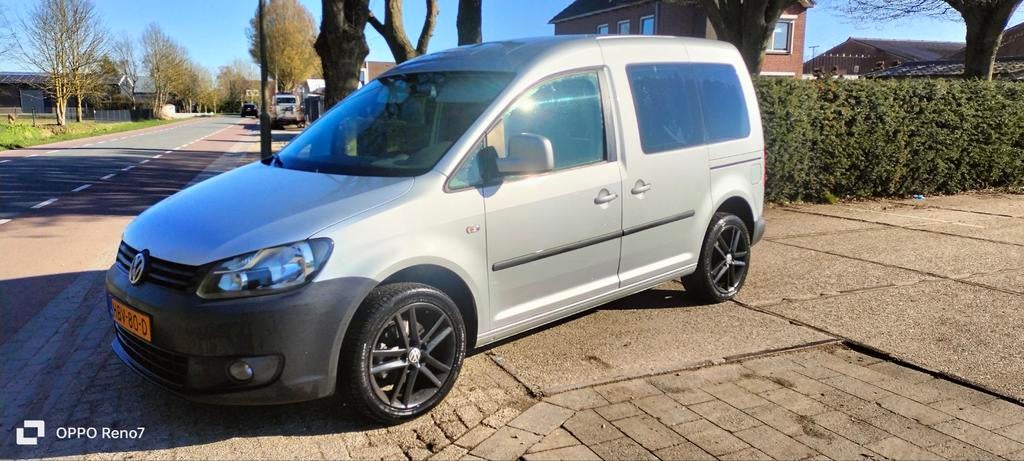 Volkswagen Caddy Combi  1.2 TS  2011 Navi Trekhaak, Auto's, Bestelauto's, Voorwielaandrijving, 15 km/l, Volkswagen, Bedrijf