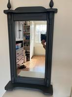 Gepimpte grijze wandspiegel met waxlaag en planchet, Ophalen, Minder dan 50 cm, Gebruikt, Minder dan 100 cm