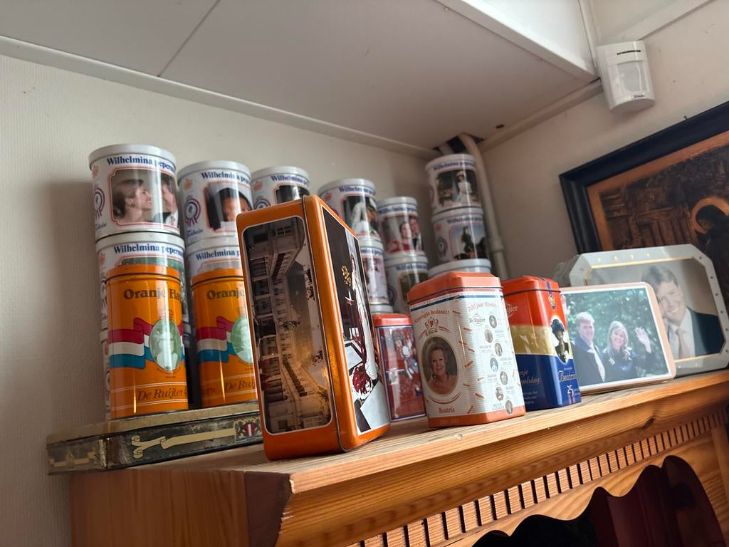 Diverse Oranje Memorabilia: Blikken, Servies & Meer, Ophalen, Gebruikt, Nederland, Overige typen