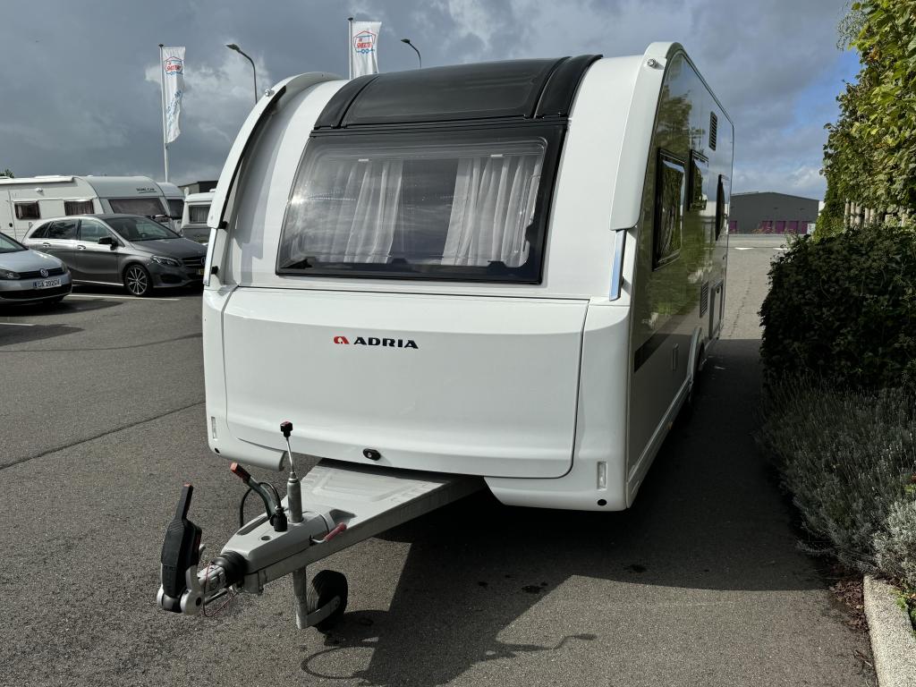 Adria Adora 522 Up Mover,1700 kg as,vloerver, Rondzit, Bedrijf, 5 tot 6 meter, Schokbreker