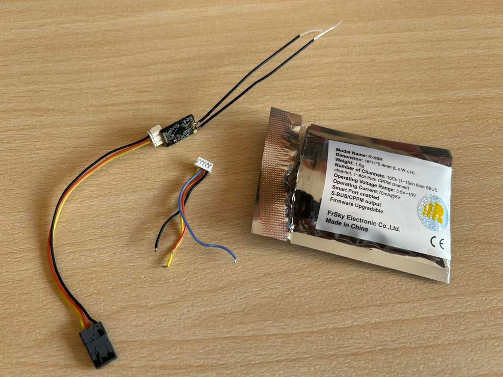 FrSky R-XSR SBUS/FPORT ontvanger, Ophalen of Verzenden, Zo goed als nieuw