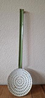 Reseda groen spaan met goud bies, Antiek en Kunst, Antiek | Emaille, Ophalen of Verzenden