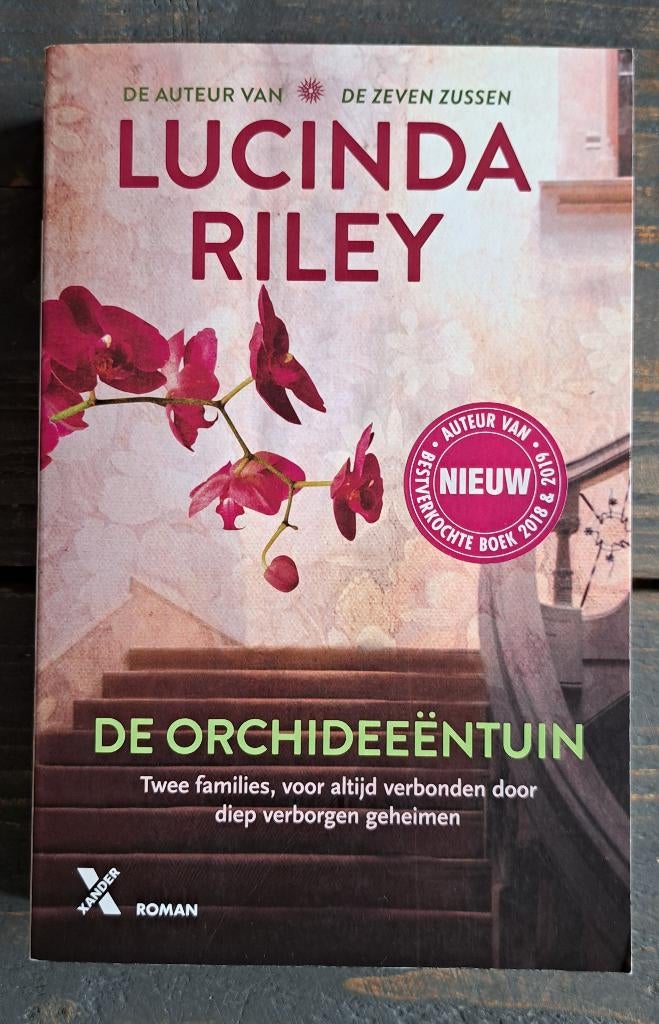 Lucinda Riley - De orchideeëntuin, Lucinda Riley, Ophalen of Verzenden, Zo goed als nieuw, Nederland